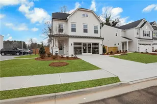 196 Trace Blf, Dawsonville, GA 30534 - Photo 3