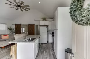 1051 Gage Dr, Winder, GA 30680 - Photo 5