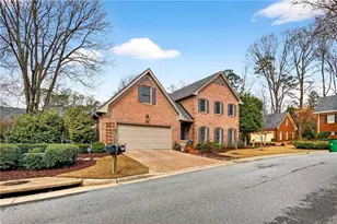 23 Downshire Cir, Atlanta, GA 30033 - Photo 1