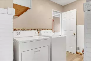 1477 Thornhill Ct SW, Lilburn, GA 30047 - Photo 17