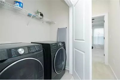 2048 Holtz Lane, Atlanta, GA 30318 - Photo 19