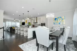 2048 Holtz Ln, Atlanta, GA 30318 - Photo 7