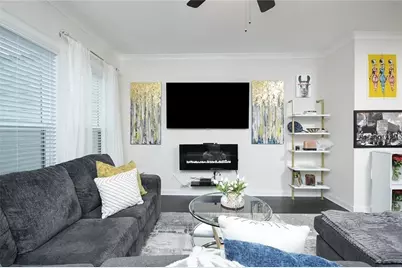 2048 Holtz Lane, Atlanta, GA 30318 - Photo 11