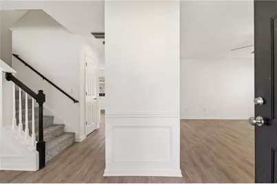 390 Manor Glen Drive, Suwanee, GA 30024 - Photo 5