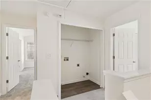 390 Manor Glen Dr, Suwanee, GA 30024 - Photo 19