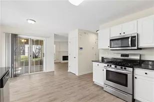 390 Manor Glen Dr, Suwanee, GA 30024 - Photo 17