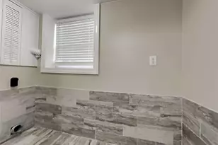 551 Village Green Ct, Lilburn, GA 30047 - Photo 9