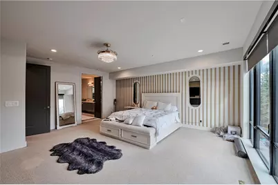 904 Lenox Boulevard NE, Atlanta, GA 30324 - Photo 11