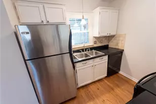 209 High Creek Dr, Roswell, GA 30076 - Photo 9