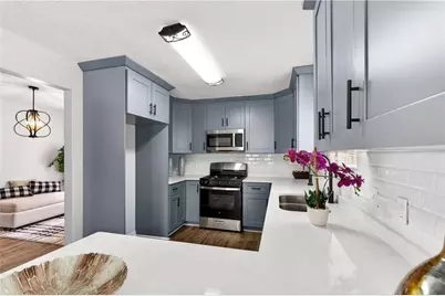 8218 Mahogany Lane, Stonecrest, GA 30038 - Photo 9