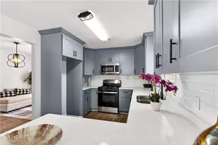 8218 Mahogany Ln, Stonecrest, GA 30038 - Photo 9