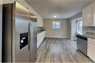 3932 Fairington Drive, Marietta, GA 30066 - Photo 5