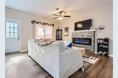 7805 Rock Rose Lane, Fairburn, GA 30213 - Photo 5