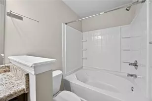 4497 Ravenwood Dr, Union City, GA 30291 - Photo 11