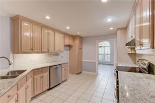 6362 Chestnut Pkwy, Flowery Branch, GA 30542 - Photo 9