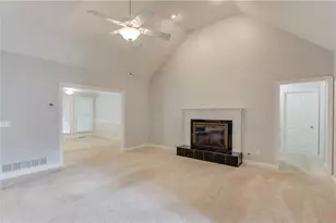 6362 Chestnut Pkwy, Flowery Branch, GA 30542 - Photo 7