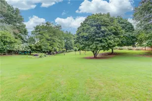 6362 Chestnut Pkwy, Flowery Branch, GA 30542 - Photo 3