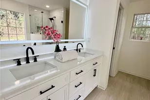 10101 Deep Creek Dr, Union City, GA 30291 - Photo 13