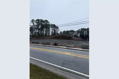 3070 Donald Lee Hollowell Parkway NW, Atlanta, GA 30318 - Photo 3