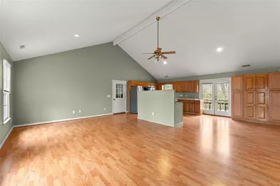 337 Claystone Walk, Cleveland, GA 30528 - Photo 7