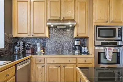 3286 Winthrop Circle, Marietta, GA 30067 - Photo 13