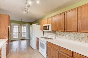 885 Long Branch Cir, Sugar Hill, GA 30518 - Photo 15