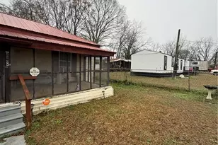 228 Rose Ave, Woodbury, GA 30293 - Photo 3