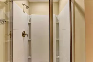 1075 Hampton Oaks Dr, Alpharetta, GA 30004 - Photo 35