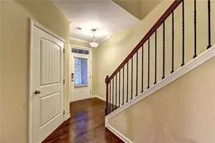 1075 Hampton Oaks Dr, Alpharetta, GA 30004 - Photo 3