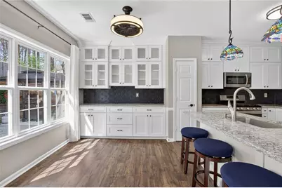 1429 Fountain View Drive, Lawrenceville, GA 30043 - Photo 7