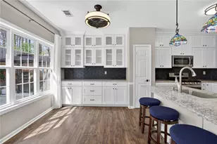 1429 Fountain View Dr, Lawrenceville, GA 30043 - Photo 7