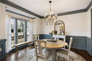 1027 Creek Side Dr, Canton, GA 30115 - Photo 5