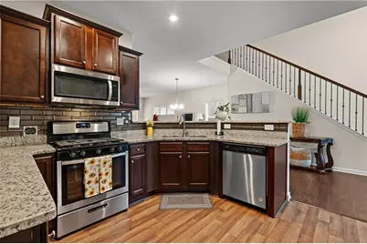 1053 Shadow Glen Dr, Fairburn, GA 30213 - Photo 11