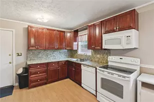 5640 Forest Dr, Acworth, GA 30102 - Photo 5