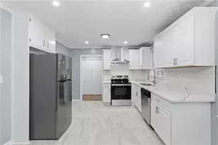 46 Stone Wood Ln, Lawrenceville, GA 30046 - Photo 11