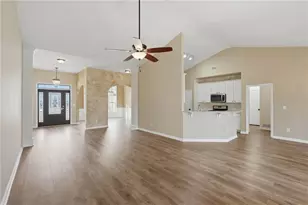 550 Pine Rock Trail, Sugar Hill, GA 30518 - Photo 9