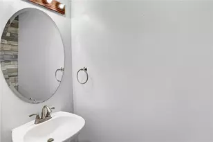 1050 Dogwood Park Dr, Lawrenceville, GA 30046 - Photo 13