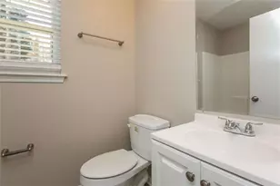 781 Brighton Dr, Lawrenceville, GA 30043 - Photo 17