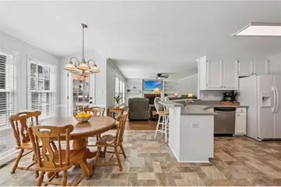 4304 Cedar Bluff Way SW, Lilburn, GA 30047 - Photo 13