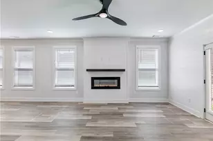 2420 Reserve Manor Ct, Lawrenceville, GA 30043 - Photo 11