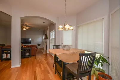 212 Ivy Glen Circle, Avondale Estates, GA 30002 - Photo 9