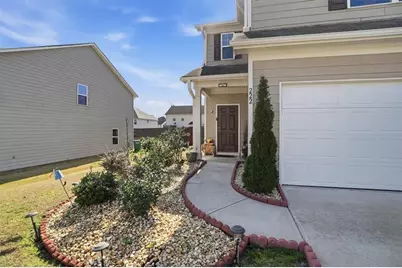 222 Seasons Valley, Pendergrass, GA 30567 - Photo 5