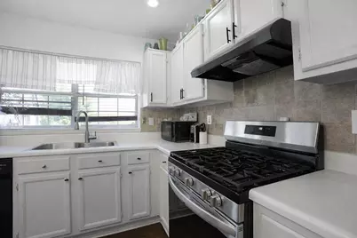 8408 Willows Way, Riverdale, GA 30274 - Photo 21