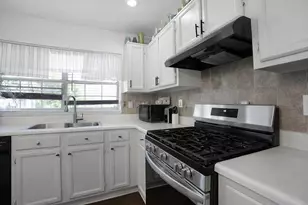 8408 Willows Way, Riverdale, GA 30274 - Photo 21