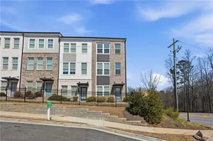 2631 Creekside Dr NW, Atlanta, GA 30318 - Photo 1