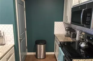 2213 Triple Crown Ln, Lithonia, GA 30058 - Photo 7