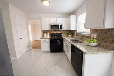 5073 Laythan Jace Court, Snellville, GA 30039 - Photo 5