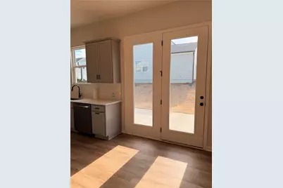 4326 Buttonwood Ln, Lilburn, GA 30047 - Photo 15