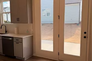 4326 Buttonwood Ln, Lilburn, GA 30047 - Photo 15