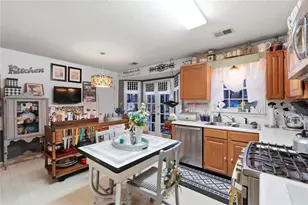 2526 Shiloh Ct W, Kennesaw, GA 30152 - Photo 9